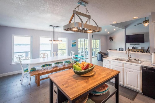 Lakeside Villa image 5