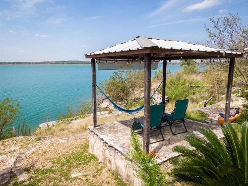 Lakeside Villa image 7