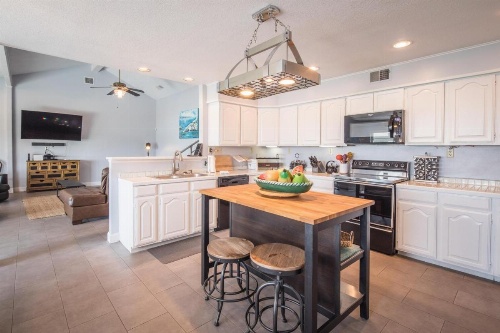 Lakeside Villa image 8